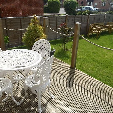 Gables Court Holiday Apartments 스와니지 외부 사진