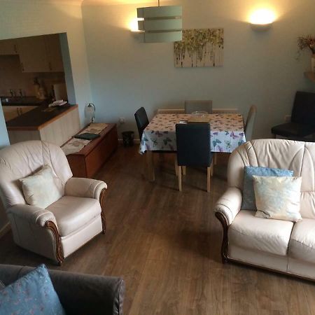 Gables Court Holiday Apartments 스와니지 외부 사진